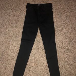 Black skinny jeans